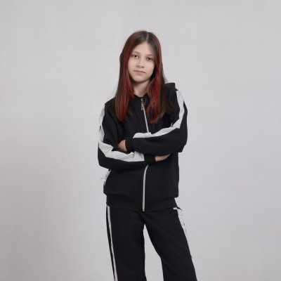 Стильный подростковый костюм на девочку черный р.36-42 