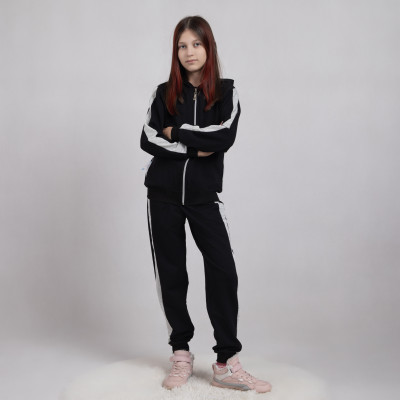 Стильный подростковый костюм на девочку черный р.36-42 